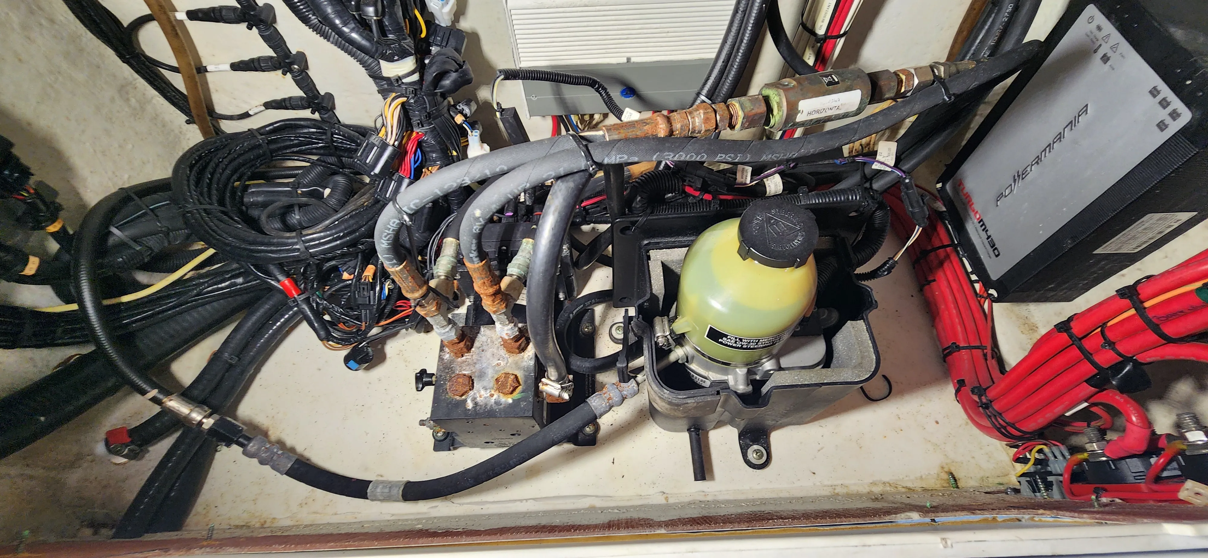 Hydraulic Steering & Rigging - Custom Systems Integration